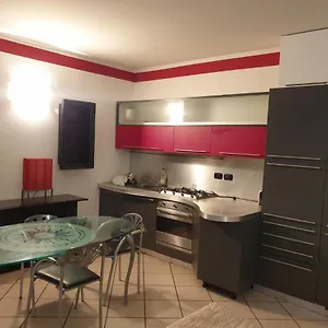  Apartment Airport